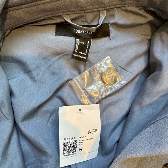 Shacket - Picture 2 of 3